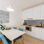 Aqua Marina Plaza-basen, Podziemny Garaz Gratis