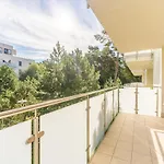 Aqua Marina Plaza-basen, Podziemny Garaz Gratis *