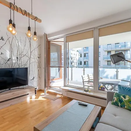 Aqua Marina Plaza-basen *