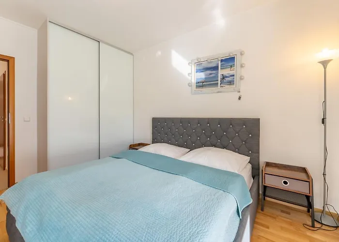 Aqua Marina Plaza-basen Lejlighed